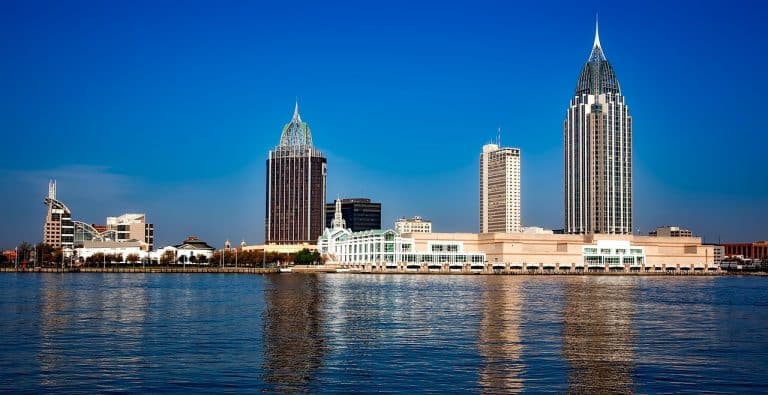 USA Reisen - Die Skyline von Atlanta, Georgia, mit ihren berühmten Wolkenkratzern.