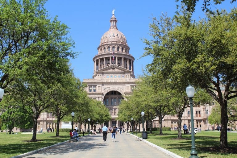 USA Reisen - Ein großes Gebäude in Texas, genauer gesagt in Dallas.